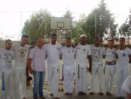 Batizado e troca de cordões dos alunos  da Associação de Capoeira Nova Guiné.